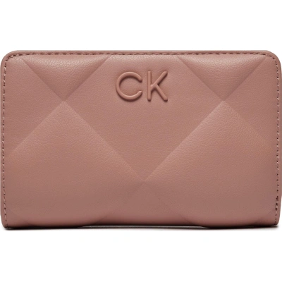 Velká dámská peněženka Calvin Klein Re-Lock Quilt Bifold Wallet K60K611374 Ash Rose VB8